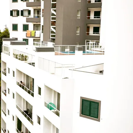 Art House Madeira Ii * Canico (Madeira)